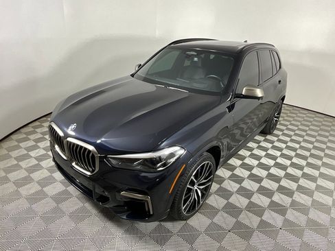 Used 2022 BMW X5 M50i image 9
