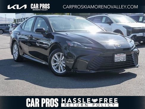 Used 2025 Toyota Camry LE w/ Convenience Package FWD image 1