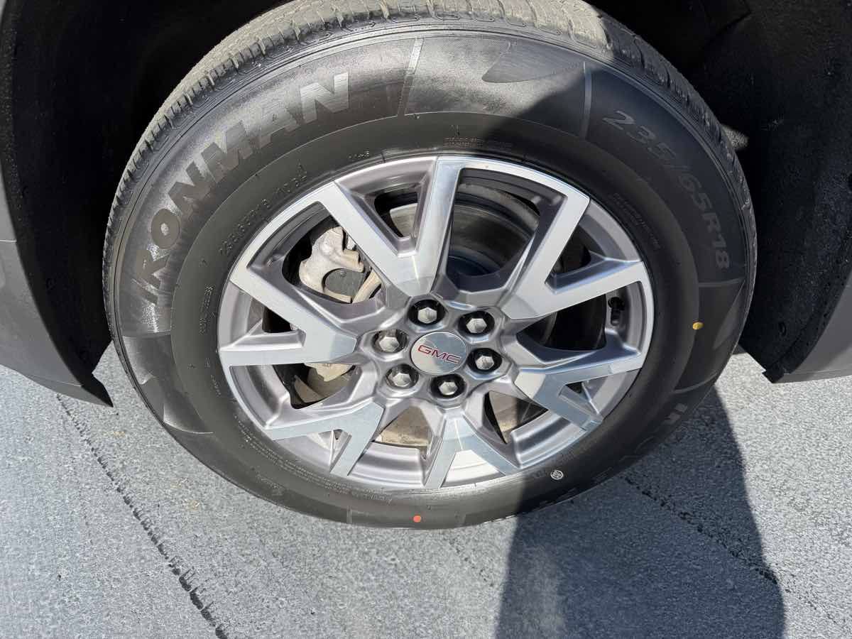 Used 2021 GMC Acadia SLT w/ Premium Package AWD/4WD image 8
