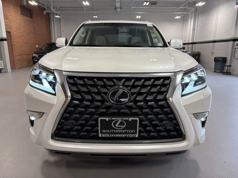 Used 2023 Lexus GX 460 Premium w/ Premium Package AWD/4WD image 2