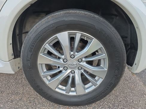 Used 2016 INFINITI QX80 4WD w/ Signature Edition Package image 21