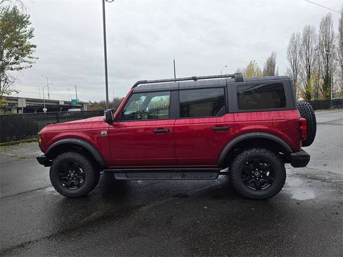 New 2025 Ford Bronco Big Bend w/ Black Diamond Package image 8