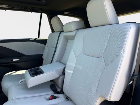 New 2026 Lexus TX 350 AWD image 12