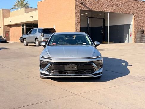 Used 2025 Hyundai Sonata SEL FWD image 5