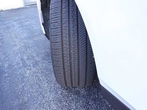 Used 2025 BMW 530i image 37