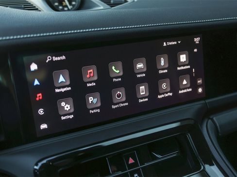 Certified 2025 Porsche Panamera GTS image 23