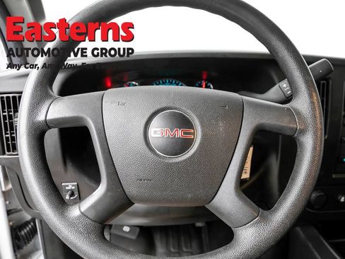 Used 2022 GMC Savana 2500 RWD image 10