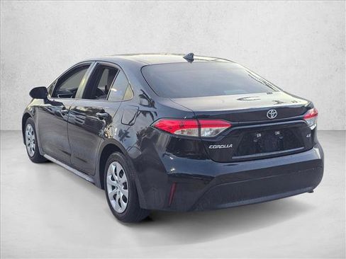 Used 2024 Toyota Corolla LE FWD image 7