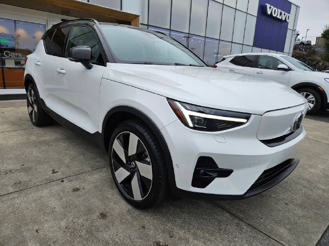 Certified 2023 Volvo XC40 Recharge Ultimate w/ Protection Package Premier AWD/4WD image 3