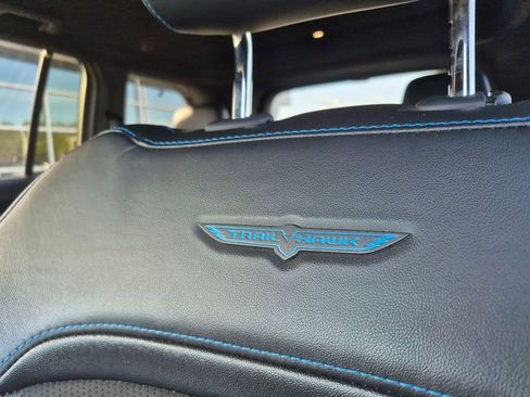 Used 2023 Jeep Grand Cherokee Trailhawk w/ Luxury Tech Group III image 16