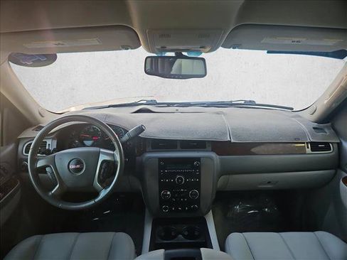 Used 2014 GMC Yukon XL SLT RWD image 17