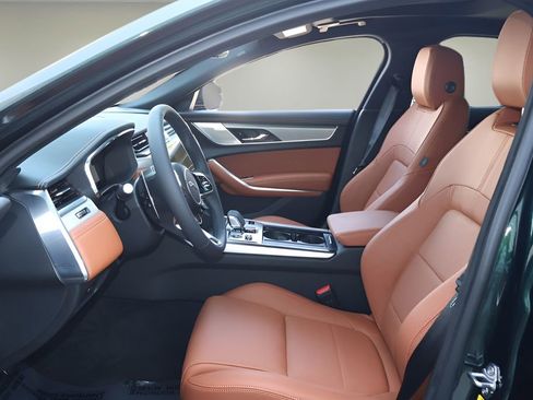 New 2024 Jaguar XF R-Dynamic SE image 12