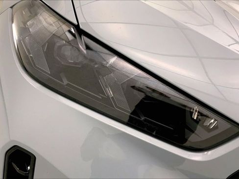 Certified 2026 BMW X6 xDrive40i w/ Climate Comfort Package image 27