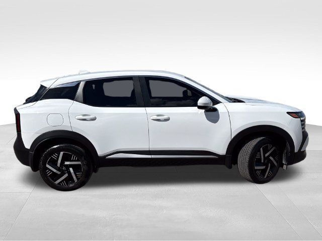 Certified 2025 Nissan Kicks SV FWD image 9