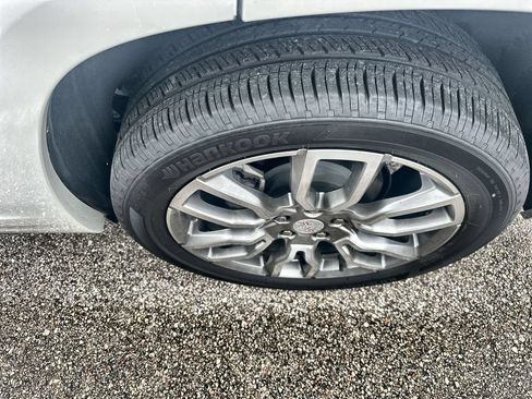 Used 2023 GMC Terrain Denali w/ LPO, Floor Liner Package AWD/4WD image 4