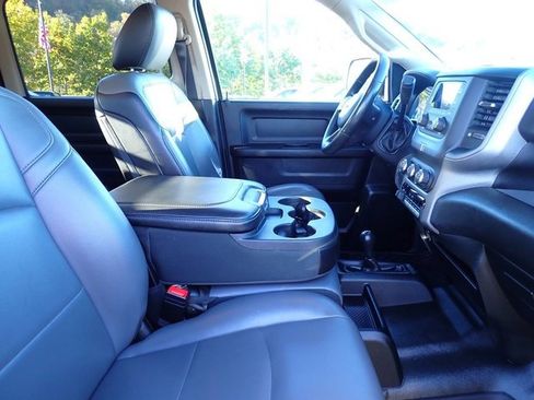 Used 2020 RAM 3500 Tradesman w/ Chrome Appearance Group image 12