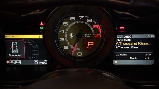 Used 2013 Ferrari 458 Spider RWD image 11
