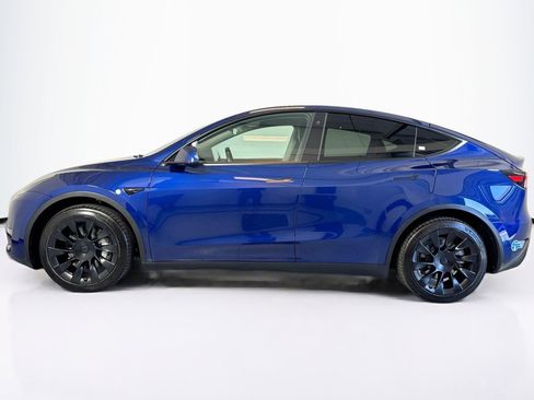 Used 2021 Tesla Model Y Long Range AWD/4WD image 8
