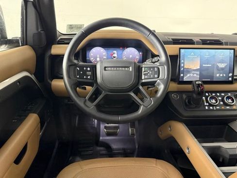 Certified 2025 Land Rover Defender 110 V8 AWD/4WD image 26
