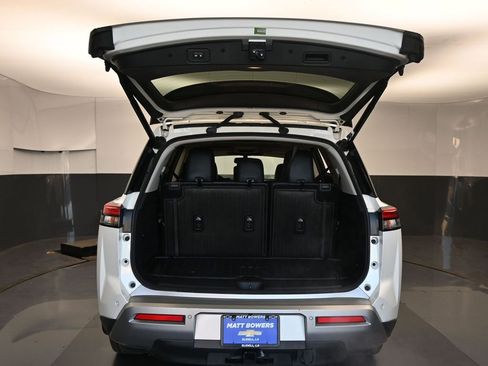 Used 2022 Nissan Pathfinder Platinum w/ Cargo Package image 11