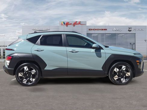 Used 2025 Hyundai Kona SEL image 6