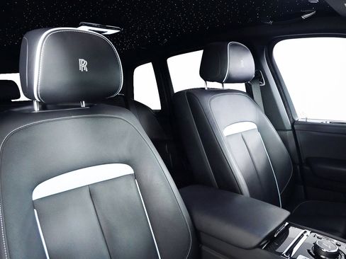 Used 2024 Rolls-Royce Cullinan Black Badge image 46