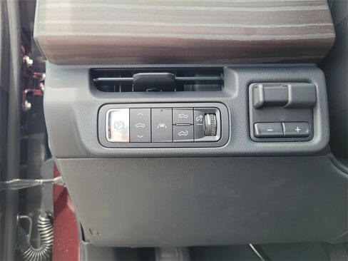 New 2025 GMC Sierra EV Denali image 13