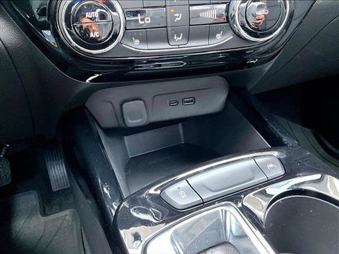 Used 2024 Chevrolet Trax ACTIV FWD image 26