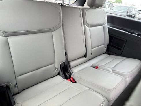 Used 2025 Ford Expedition Active AWD/4WD image 16
