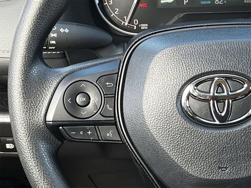 Used 2025 Toyota RAV4 LE image 11