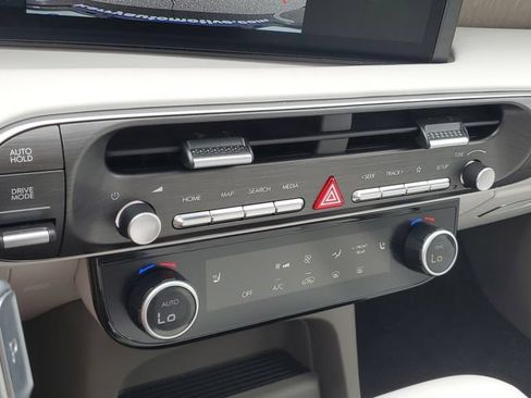 Used 2026 Hyundai Palisade SEL FWD image 28