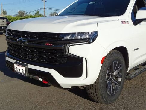 Used 2022 Chevrolet Tahoe Z71 w/ Z71 Off-Road Package image 6