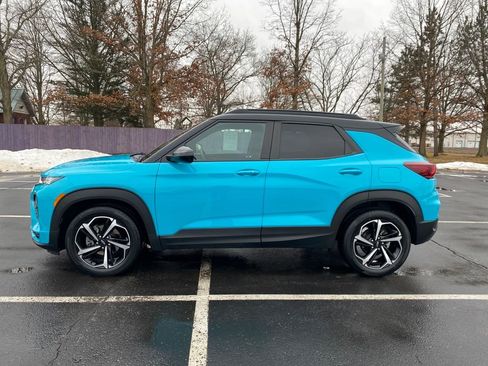 Used 2021 Chevrolet TrailBlazer RS w/ Sun and Liftgate Package image 4