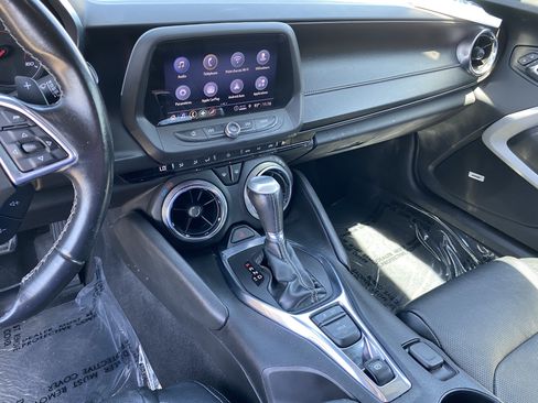 Used 2021 Chevrolet Camaro LT w/ Technology Package RWD image 12