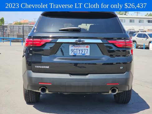 Used 2023 Chevrolet Traverse LT FWD image 6