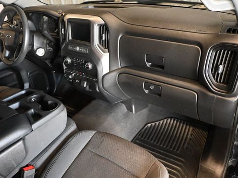 Used 2020 Chevrolet Silverado 1500 Custom Trail Boss w/ Custom Convenience Package AWD/4WD image 10