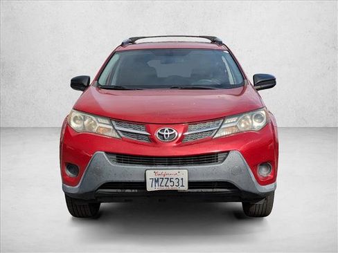 Used 2015 Toyota RAV4 LE FWD image 3
