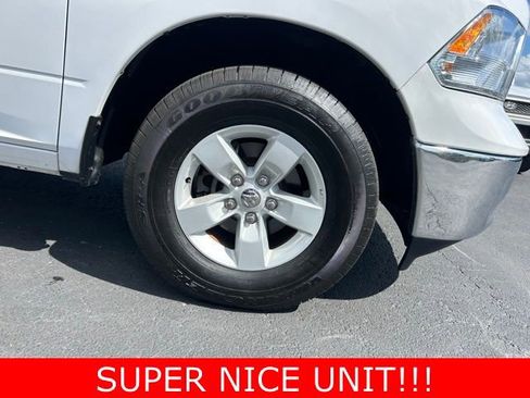 Used 2022 RAM 1500 Classic SLT image 8