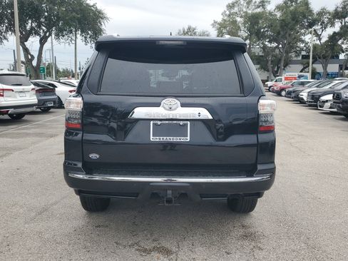 Used 2023 Toyota 4Runner Limited image 8