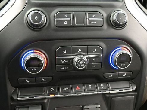 Used 2021 Chevrolet Silverado 1500 LT Trail Boss w/ Bed Protection Package AWD/4WD image 12