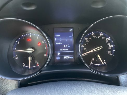 Used 2019 Toyota C-HR LE image 20