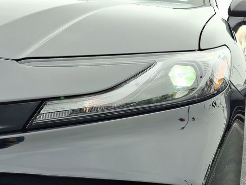 New 2026 Toyota Camry SE w/ Convenience Package FWD image 11