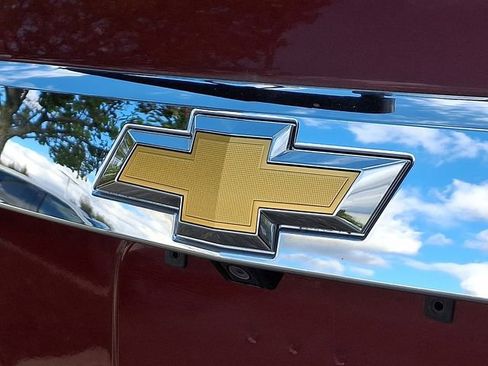 Used 2017 Chevrolet Traverse LT image 33