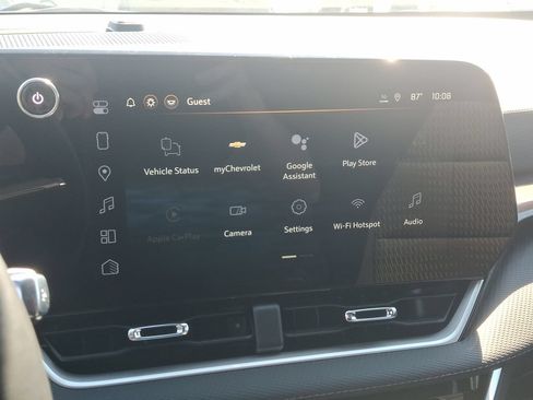 New 2026 Chevrolet Equinox LT w/ Safety and Technology Package FWD image 16