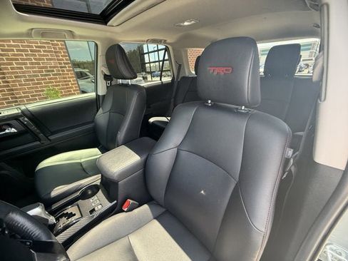 Used 2023 Toyota 4Runner TRD Off-Road Premium w/ Moonroof Package AWD/4WD image 18