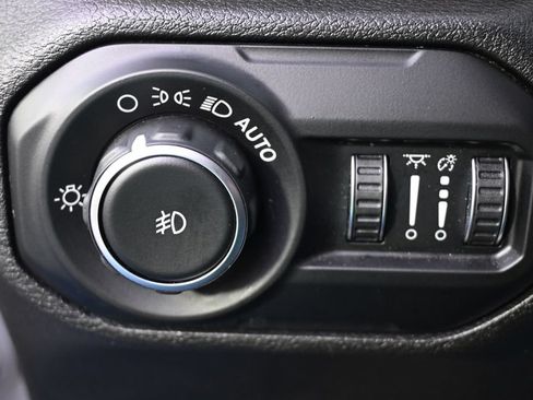 Used 2018 Jeep Wrangler Unlimited Rubicon AWD/4WD image 23