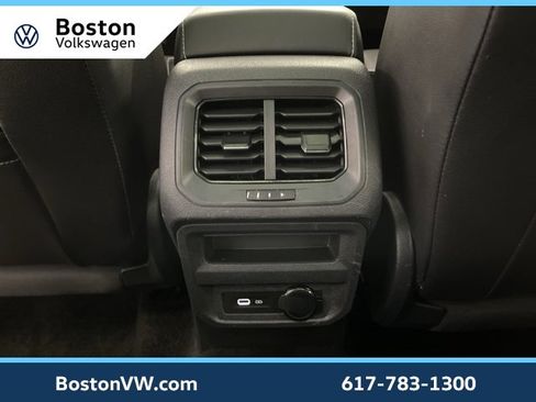 Certified 2023 Volkswagen Tiguan SE image 29