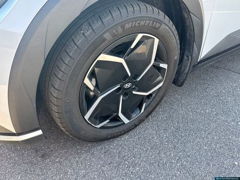Certified 2024 Hyundai Ioniq 5 SEL AWD/4WD image 16
