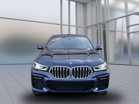 Used 2023 BMW X6 xDrive40i w/ M Sport Package image 2