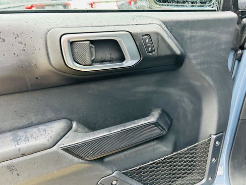 Used 2025 Ford Bronco Outer Banks AWD/4WD image 12
